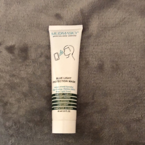 NWT ๐ MUDMASKY Blue Light Protection Mask - Picture 6 of 8